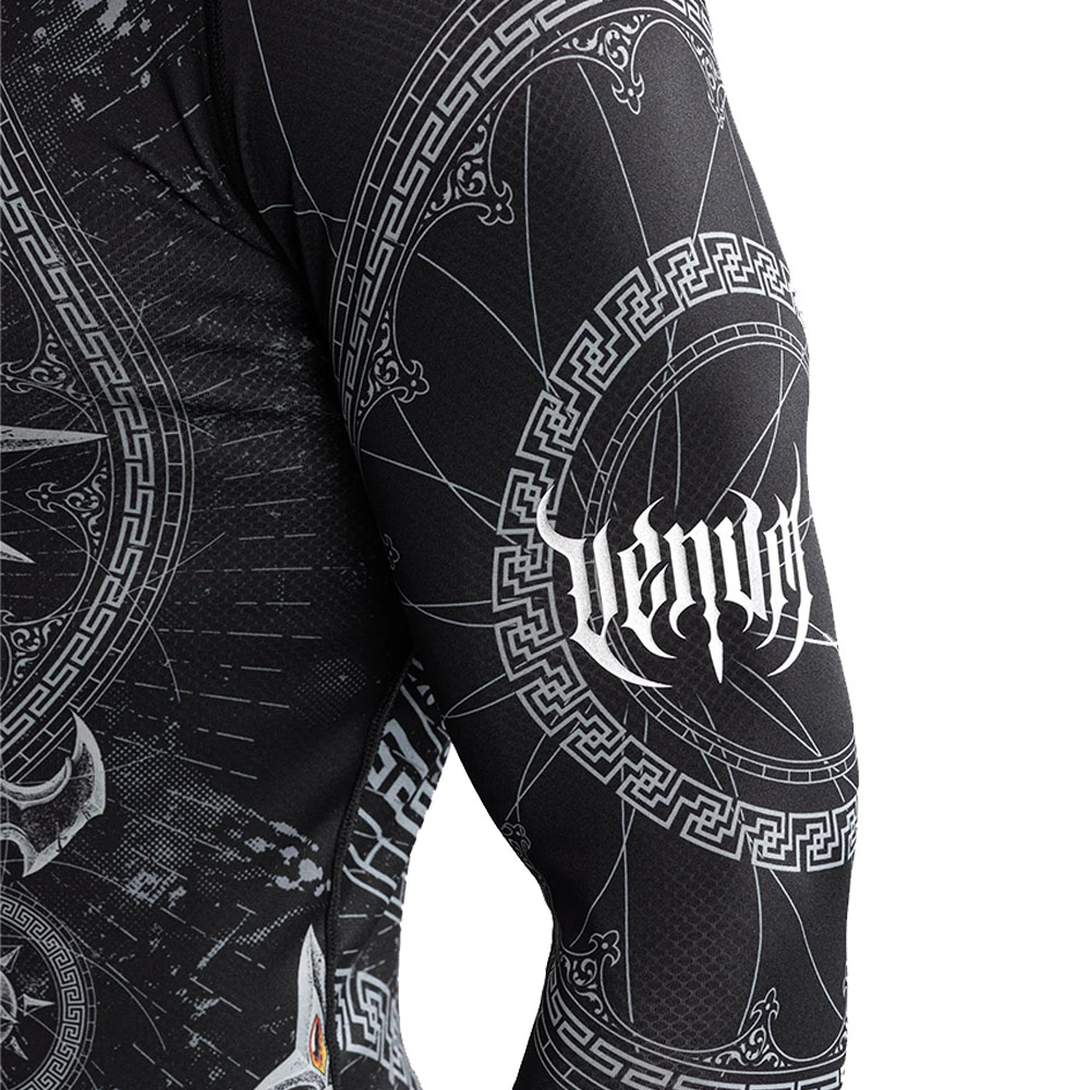 Venum Gladiator 5.0 Men's Long Sleeve Rashguard - Black/Silver - Image 4
